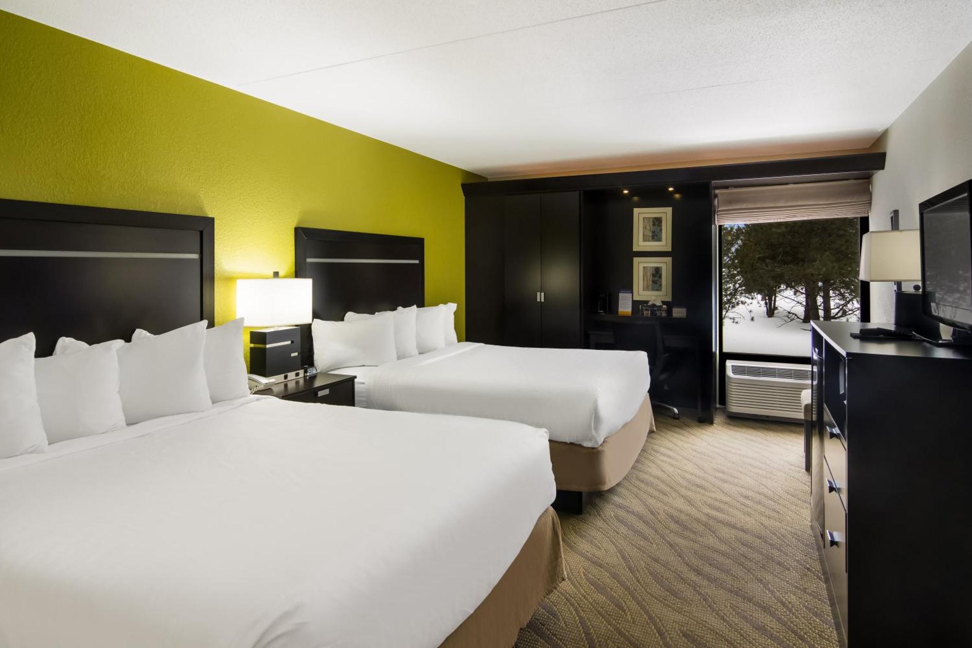 Hampton Inn Cadillac Exterior foto