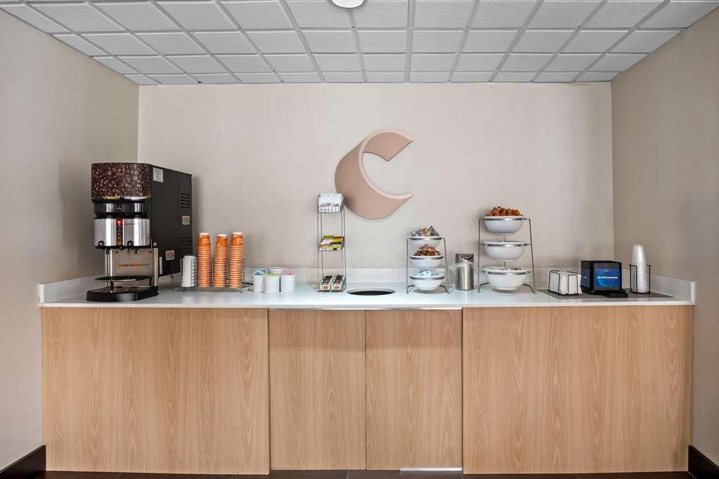 Hampton Inn Cadillac Restaurant foto